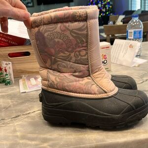 Girls Sorel Smow boots